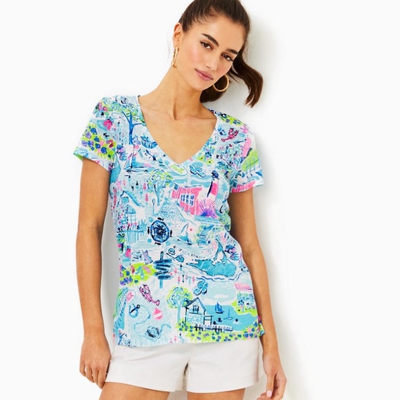 NWT Lilly Pulitzer Etta Lilly Loves Nantucket Whisper Blue Colorful Graphic Top - Picture 3 of 16